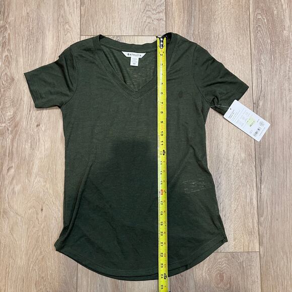 ATHLETA Women's Breezy Scoop V Tee Size XXS In Olive - Picture 4 of 11